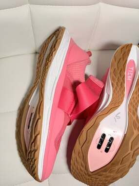 TIEM Slipstream Coral Pink Women's Indoor Cycling Shoes Size 8